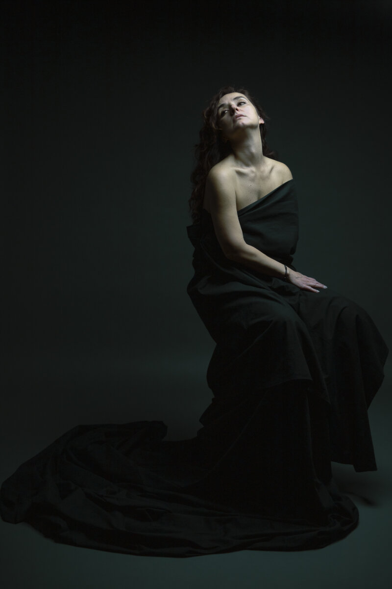 PORTRAITS - CINZIA TOSCANO